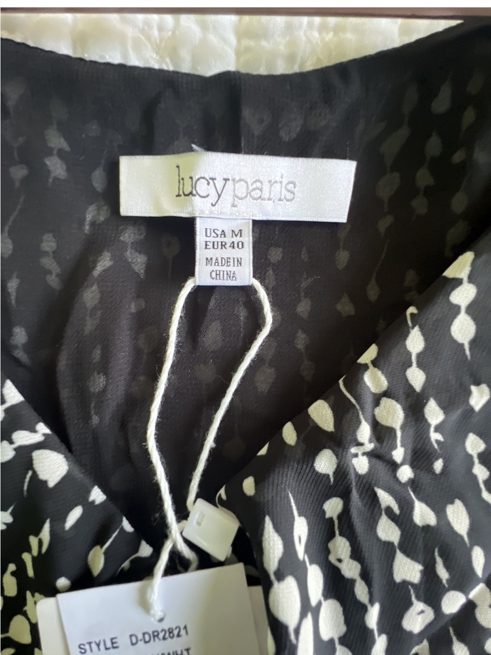 Lucy Paris Black and White Printed Long-Sleeve Mini Dress Medium - Picture 5 of 5